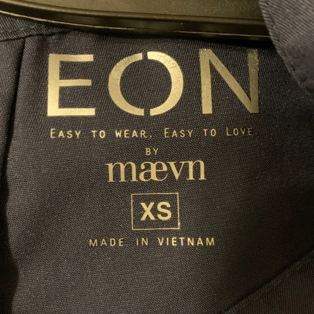 EON By maevn Scrub Top - Picture 6 of 6